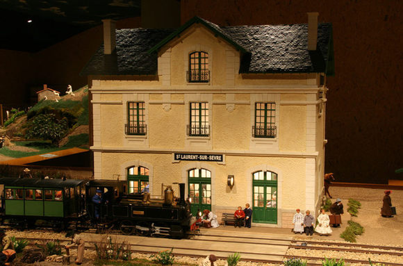 vendee-miniature-gare